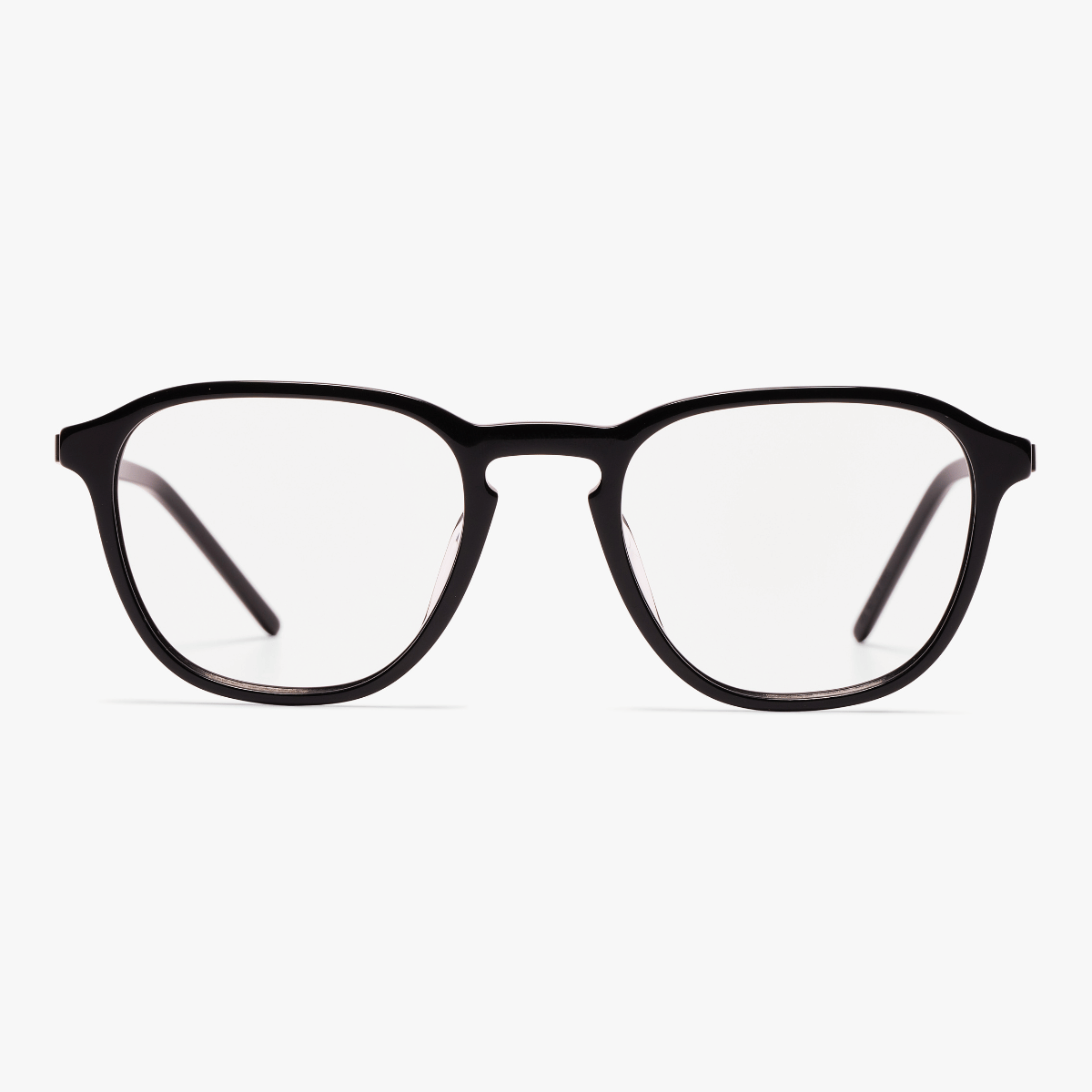 Luxreaders stylish Men's Rønne Black Reading glasses. Made from Titanium in a Square shape.