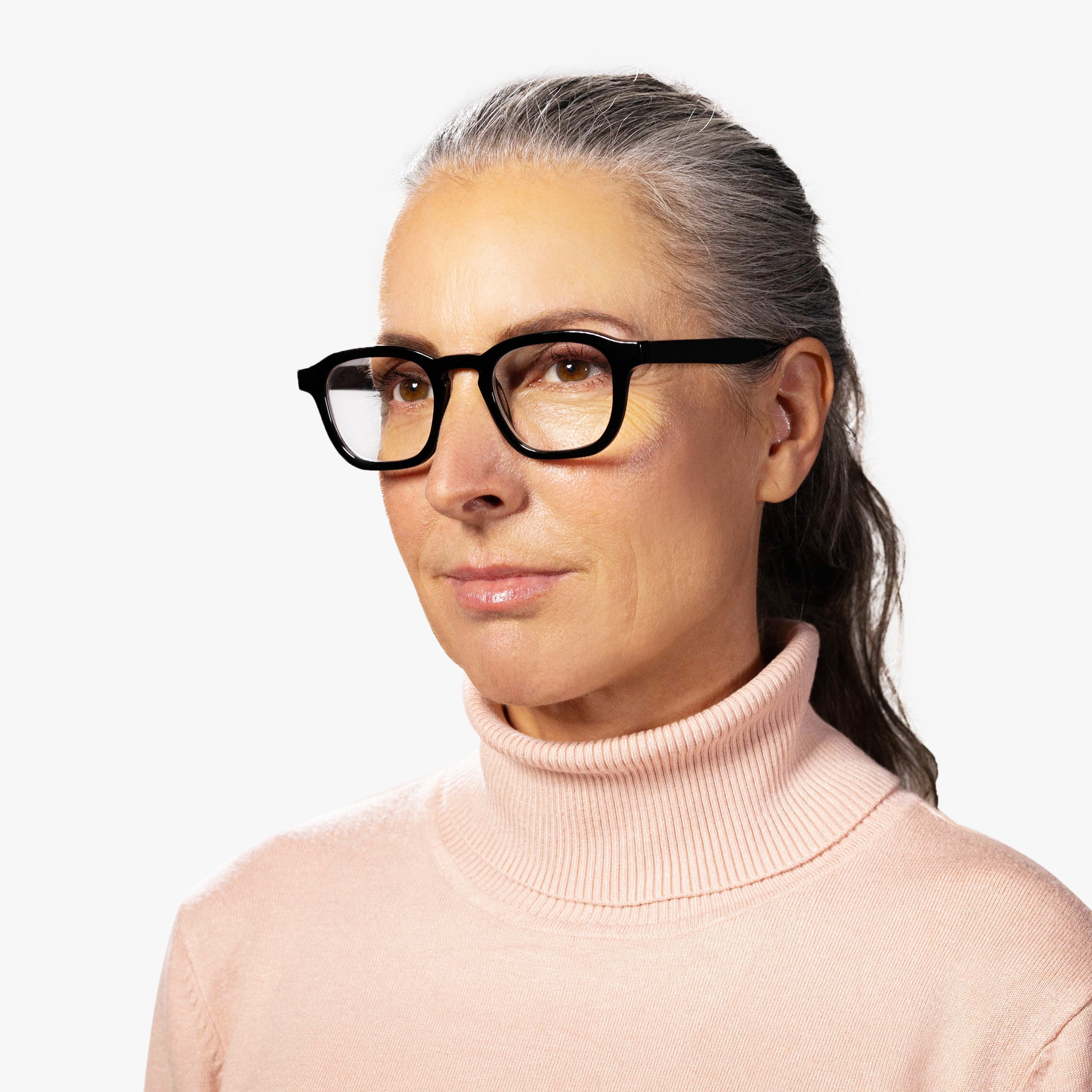 Person wearing Reykjavik black glasses